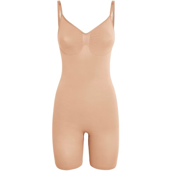 SKIMS Seamless Sculpt Mid-Thigh Bodysuit Mica Size M Open Box, New - Picture 2 of 4